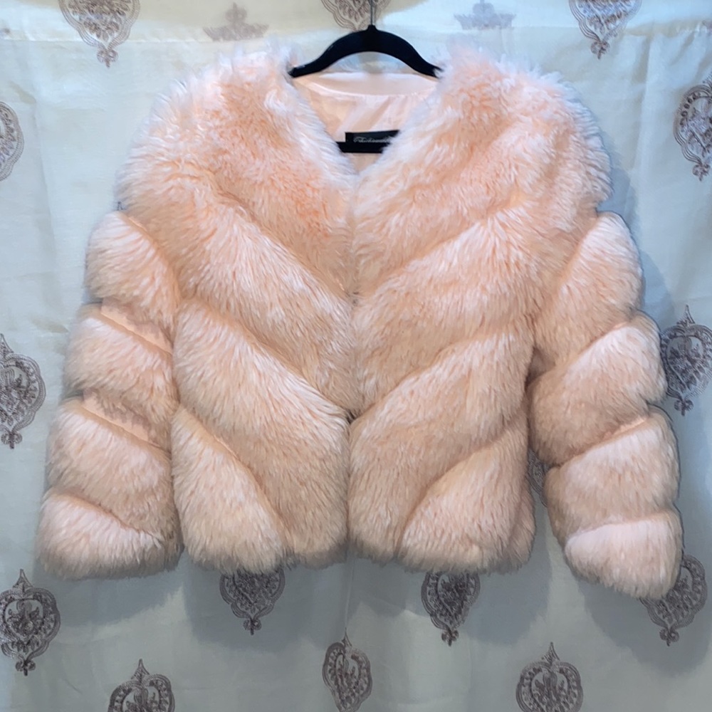 PINK FAUX FUR/LEATHER JACKET SZ M HOOK& EYE CLOSURE